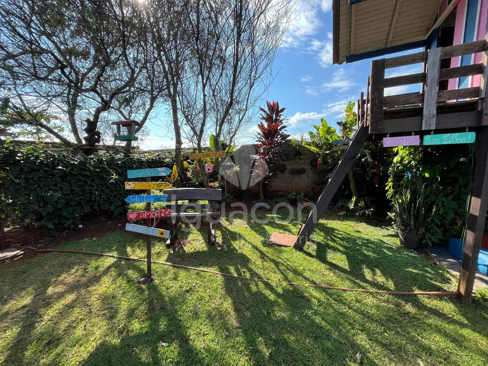Casa no Lote Grande em Região Rural