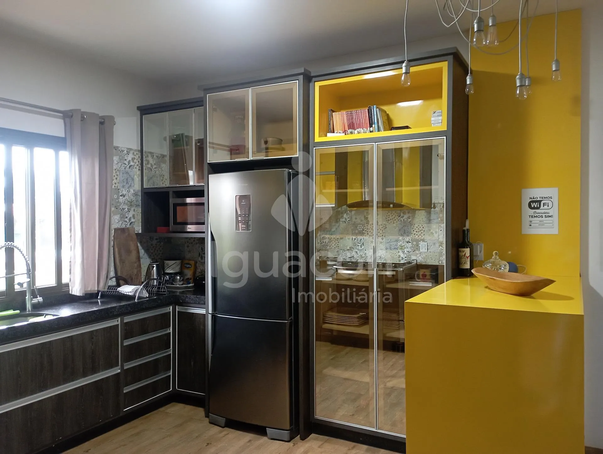Casa no Lote Grande em Região Rural