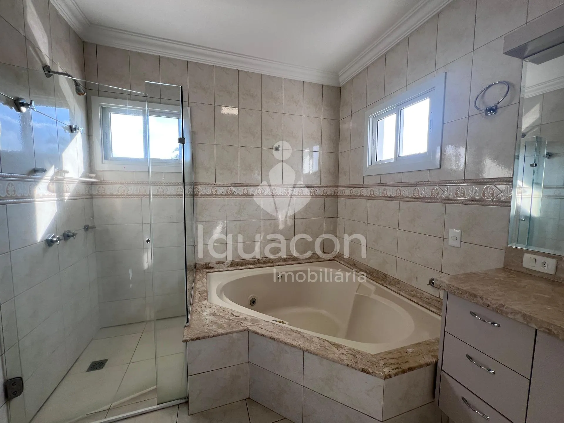 Casa Alto Padrão no Condomínio Solar Crisálidas