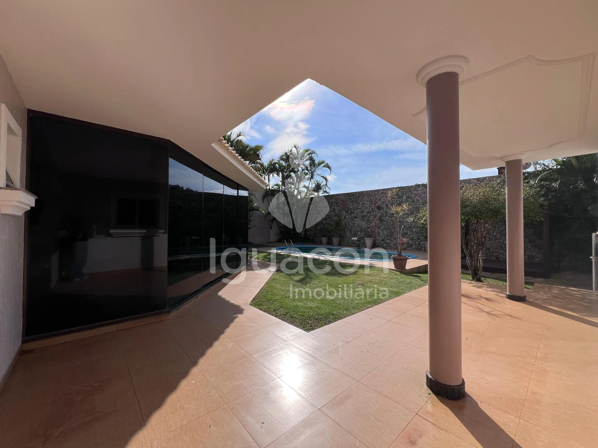 Casa Alto Padrão no Condomínio Solar Crisálidas