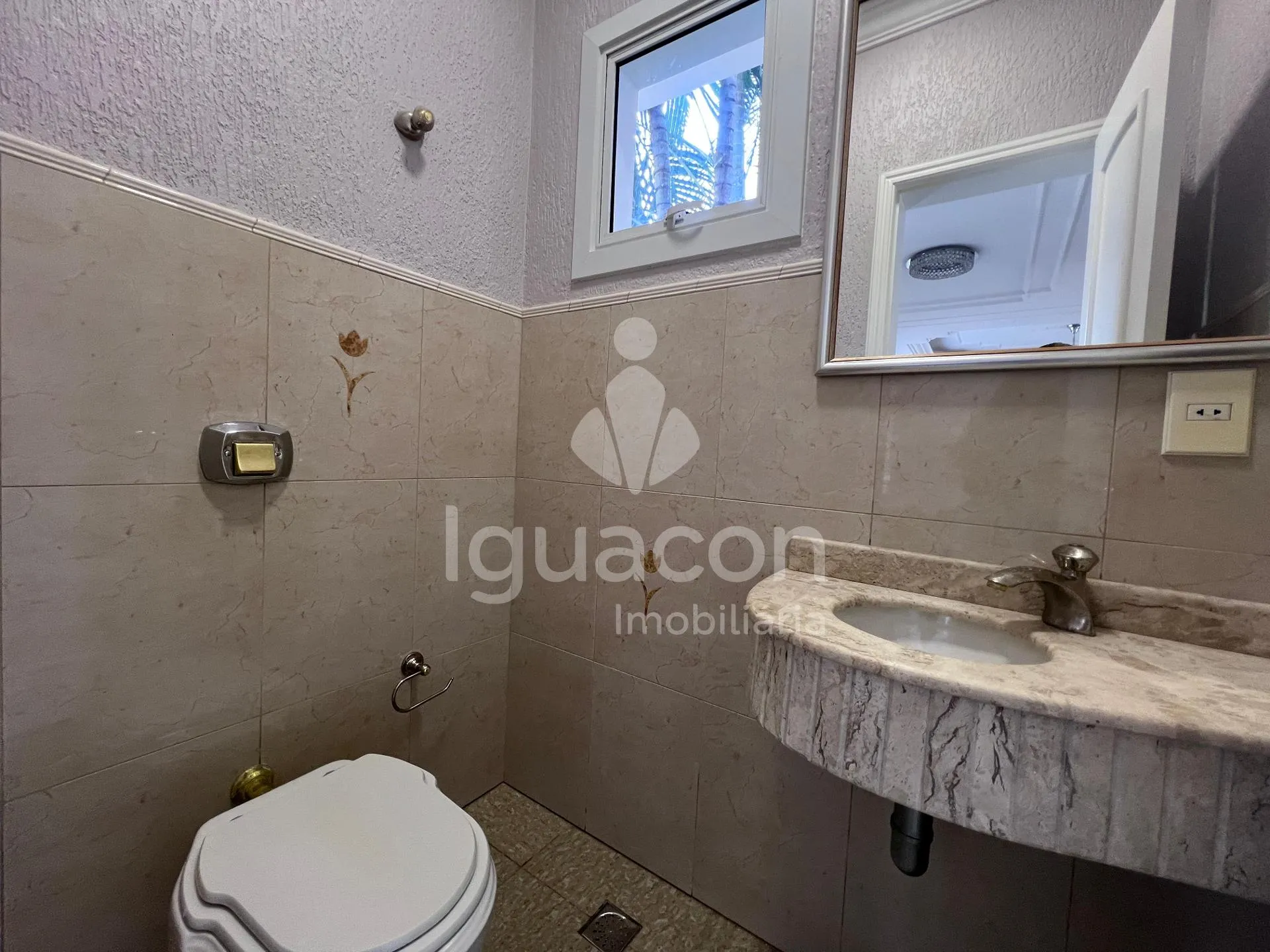 Casa Alto Padrão no Condomínio Solar Crisálidas
