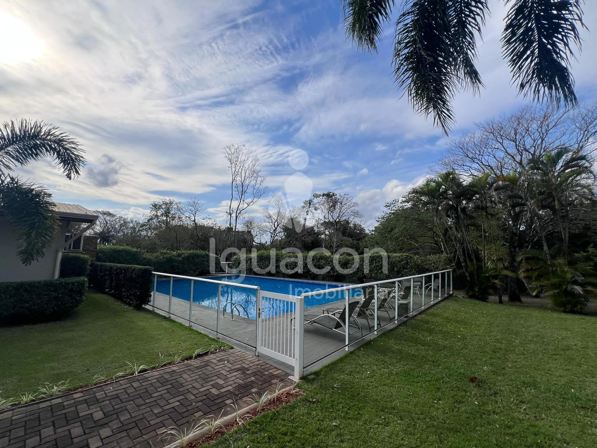 Casa Alto Padrão no Condomínio Solar Crisálidas