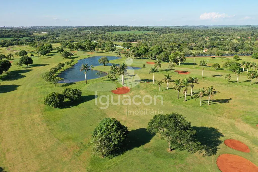 Terreno de 1.048,61m² á venda no Condominio Horizontal Village Golf Iguassu