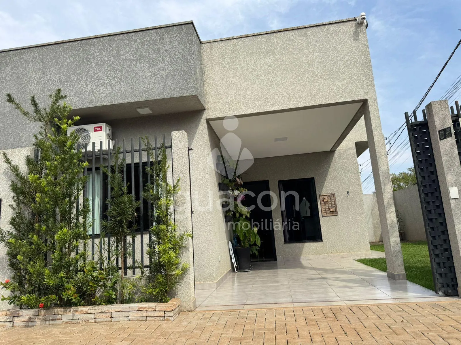 Casa na Vila Carimã