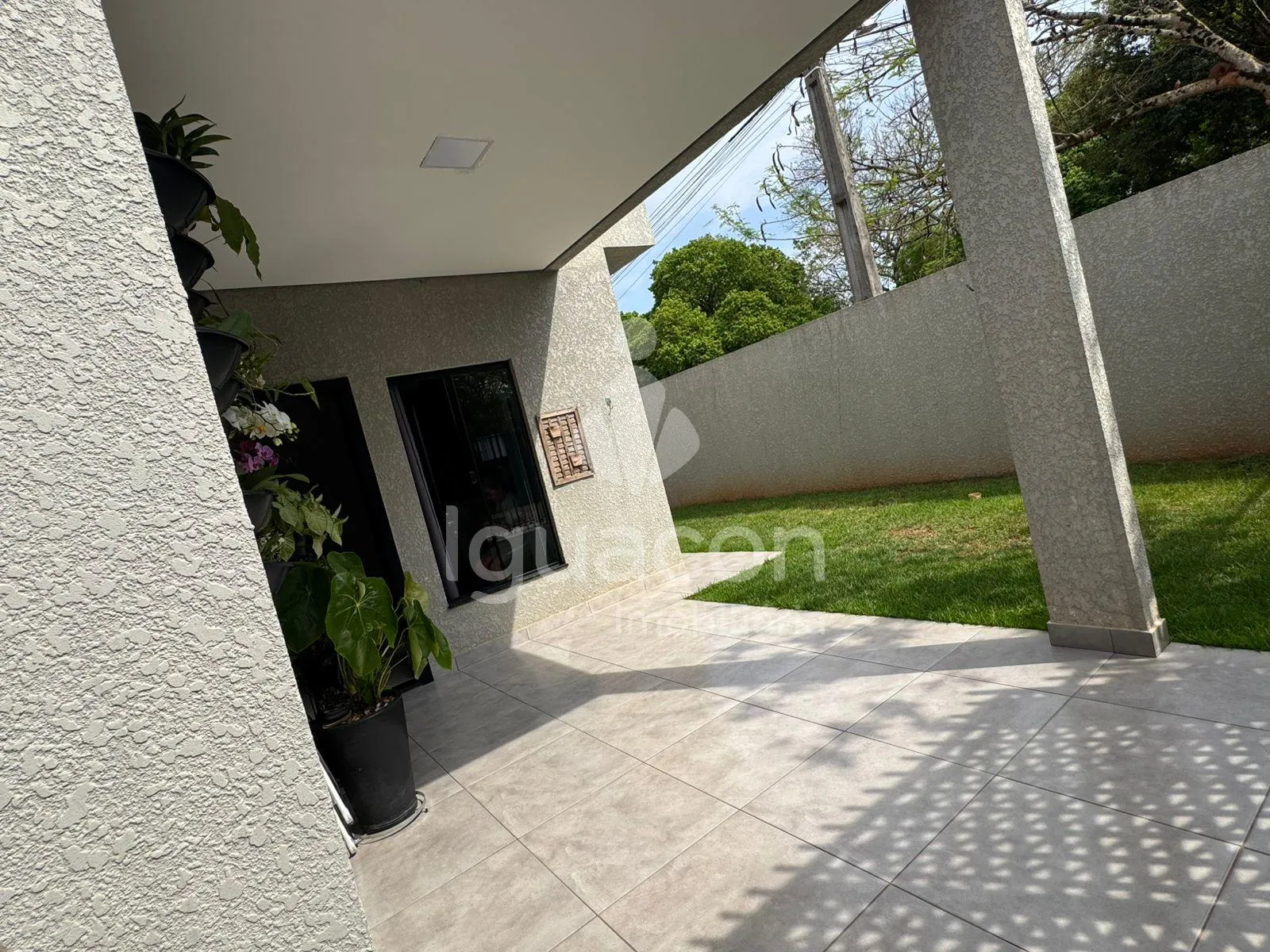 Casa na Vila Carimã