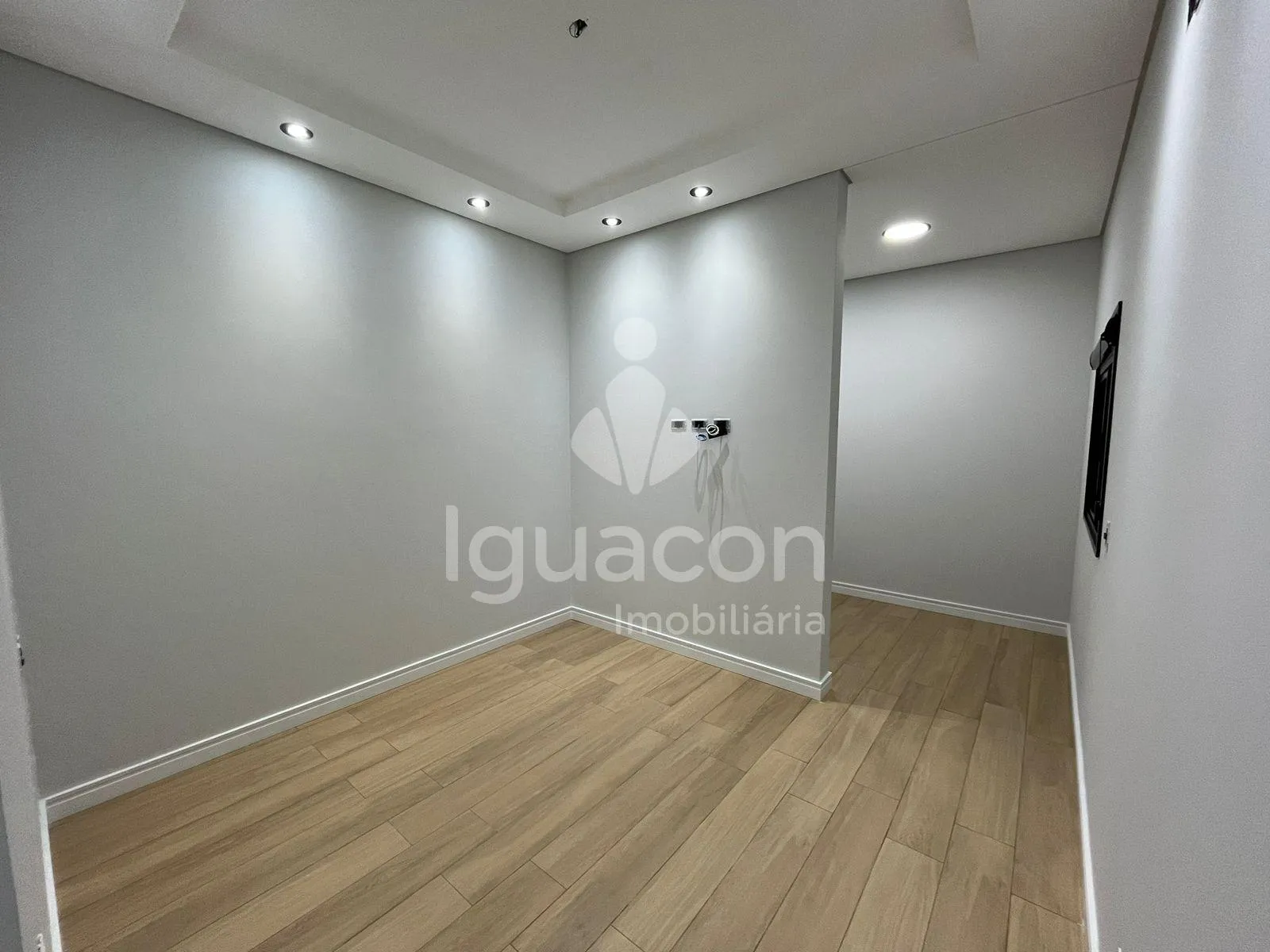 Casa com 03 Dormitórios sendo 01 Suite no Jardim Petrópolis