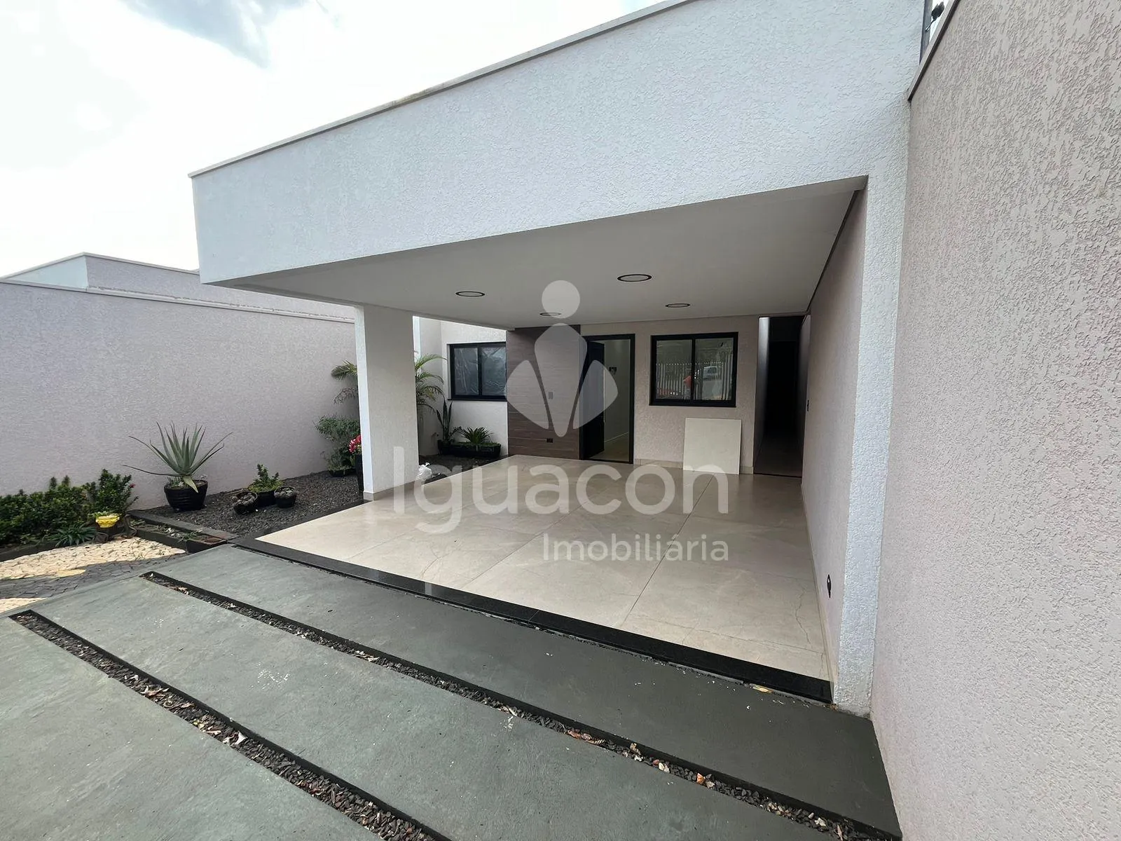 Casa com 03 Dormitórios sendo 01 Suite no Jardim Petrópolis