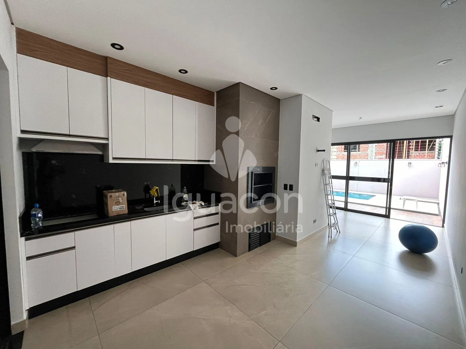 Casa com 03 Dormitórios sendo 01 Suite no Jardim Petrópolis