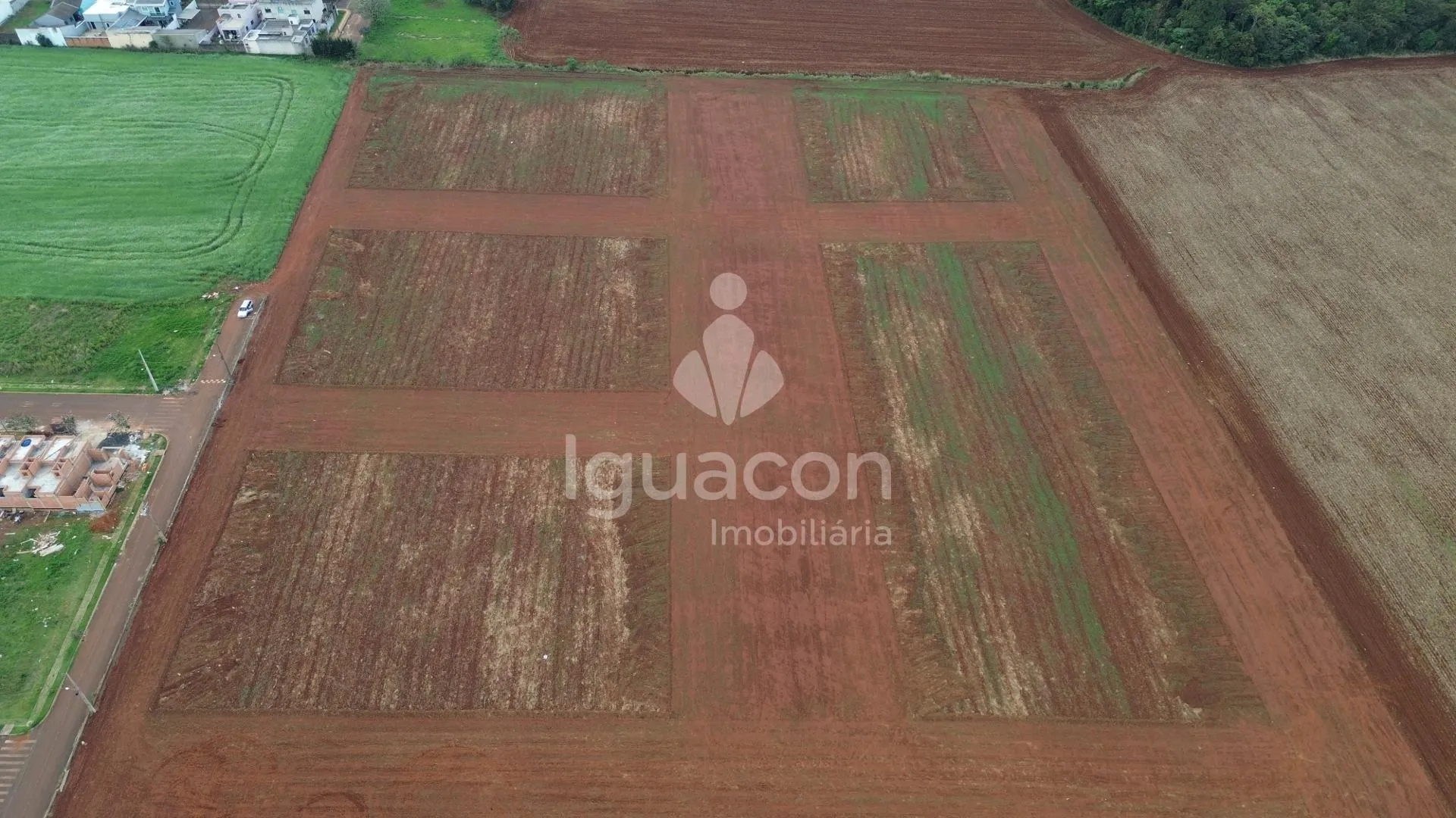 Terrenos apartir de 250m² á venda no Loteamento Villa Santi