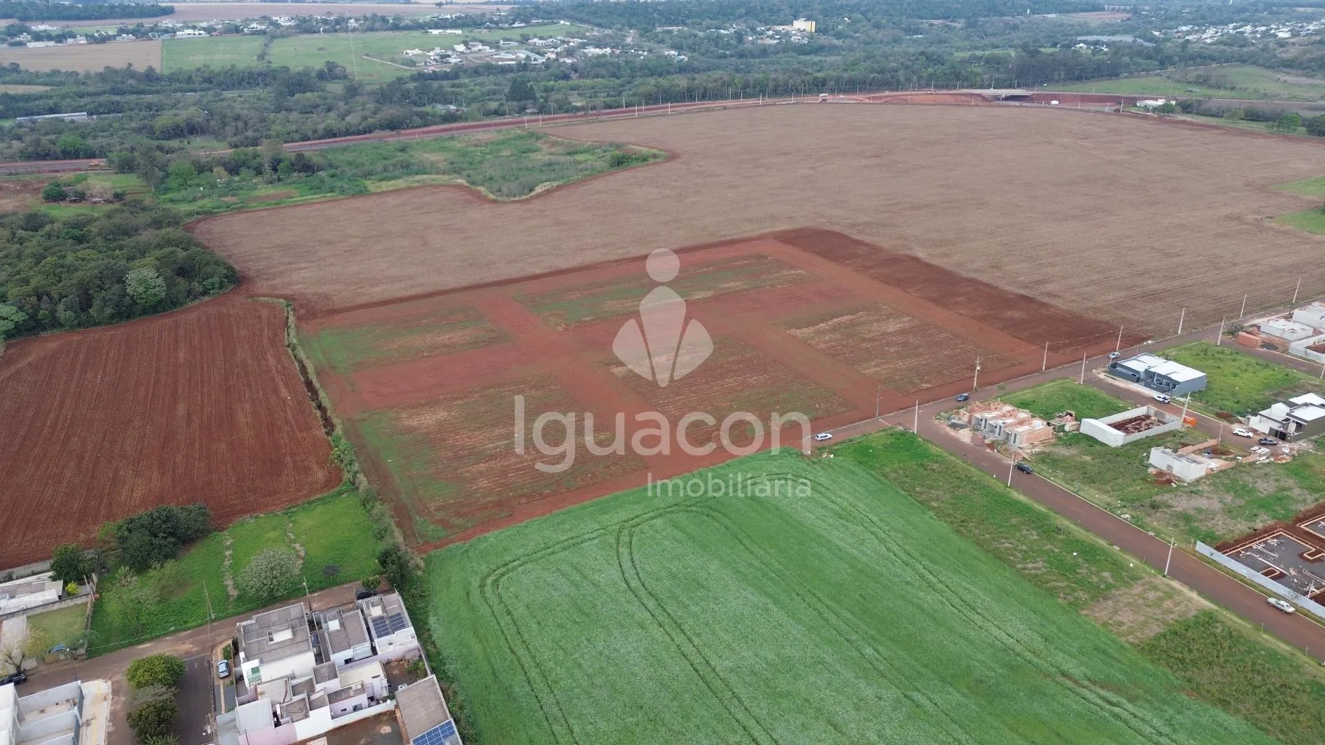 Terrenos apartir de 250m² á venda no Loteamento Villa Santi