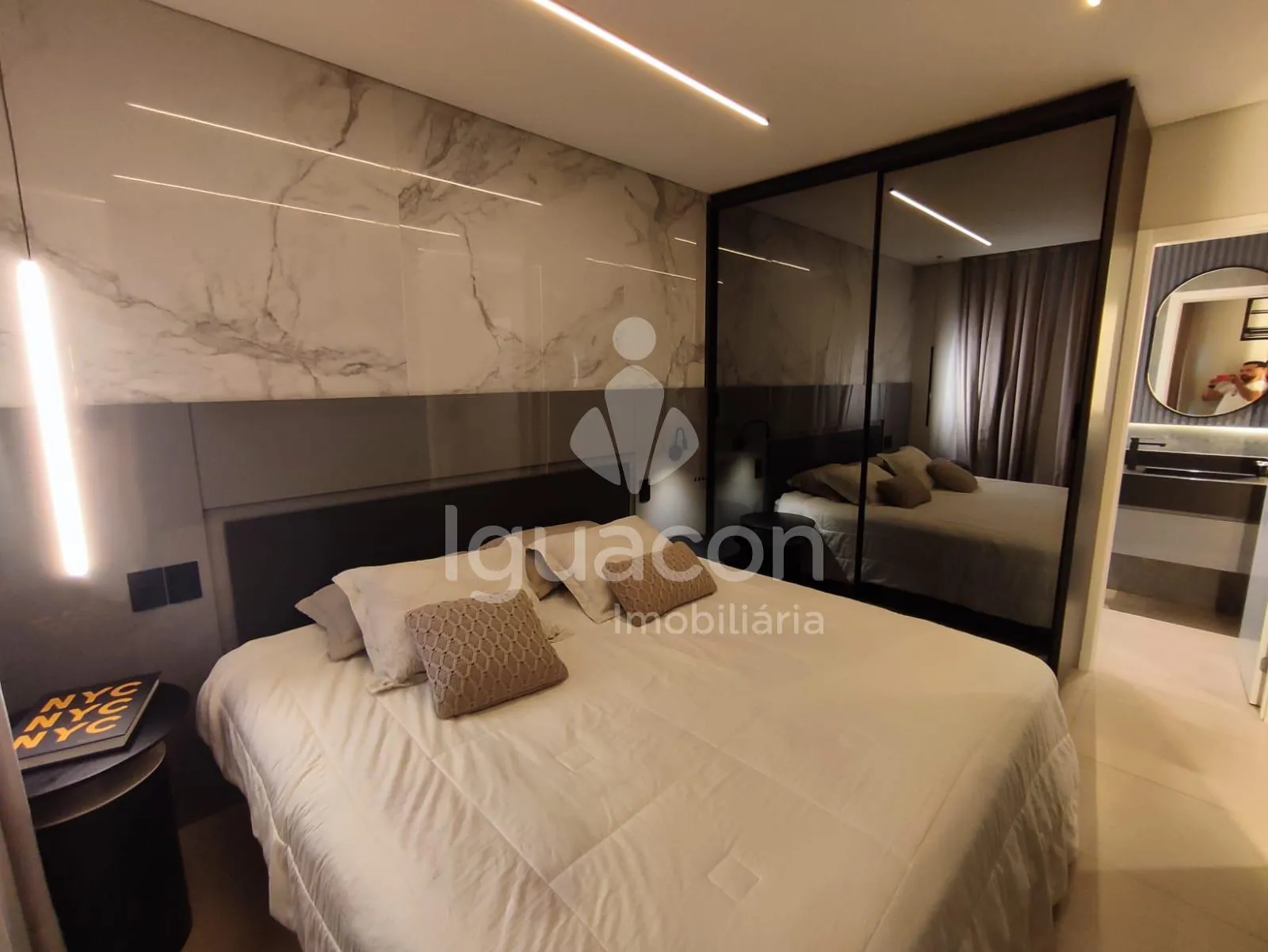 Apartamento mobiliado no Edifício Miró