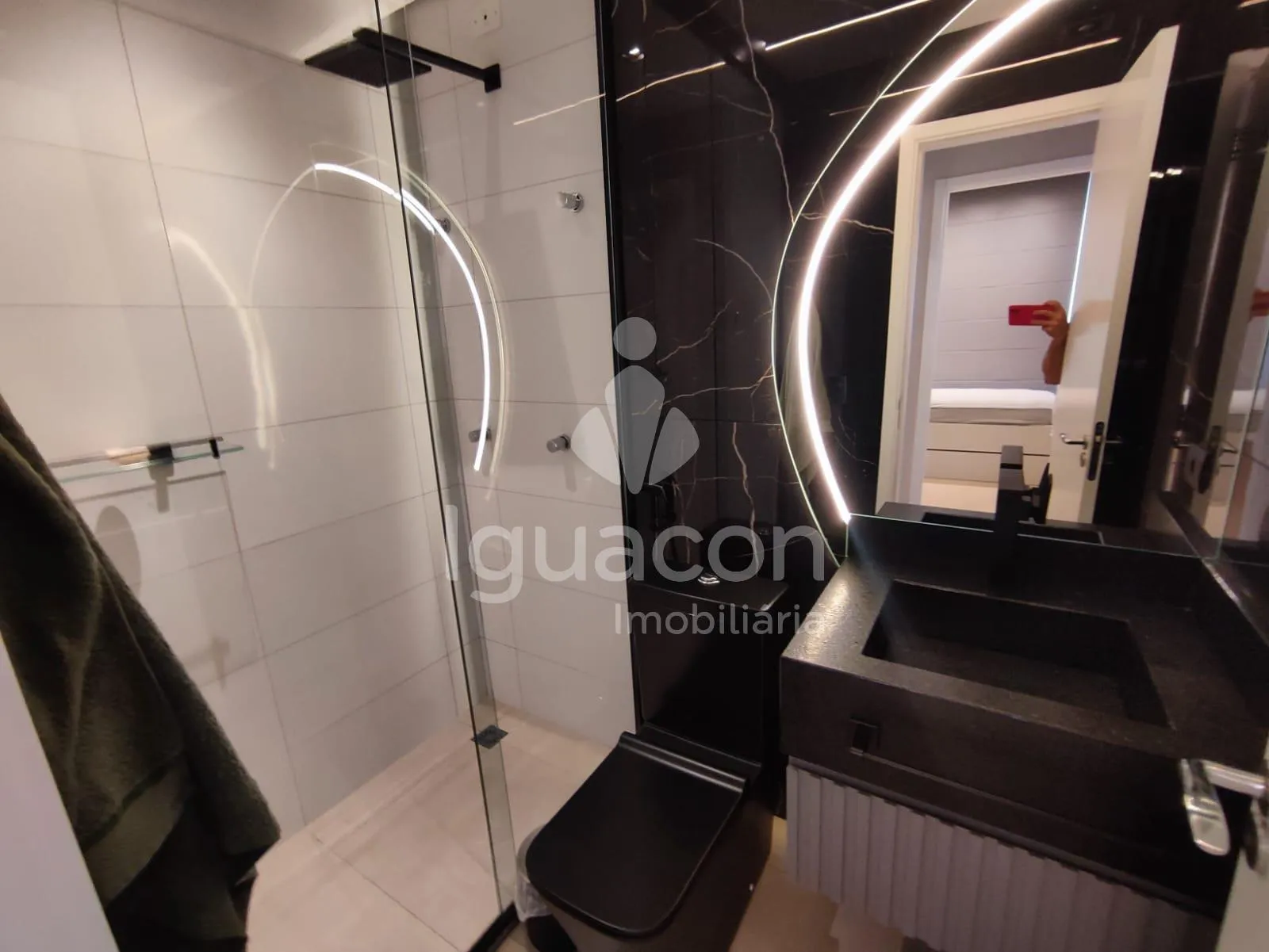 Apartamento mobiliado no Edifício Miró