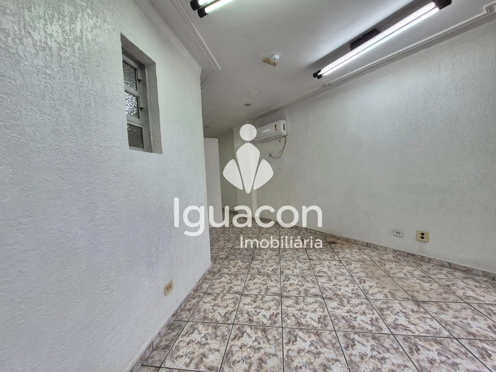 Sala Comercial no Edifício Pietro Angelo