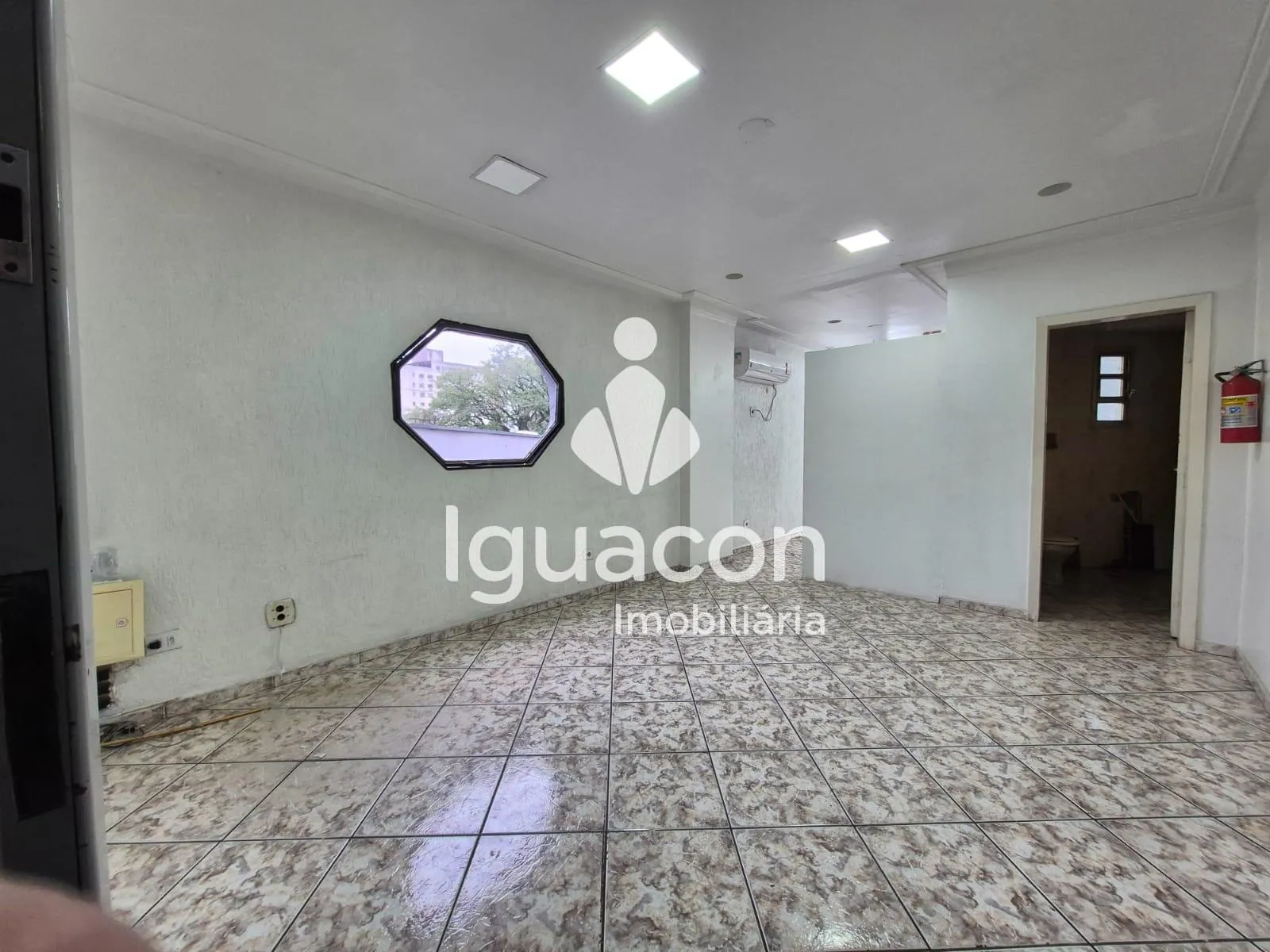 Sala Comercial no Edifício Pietro Angelo