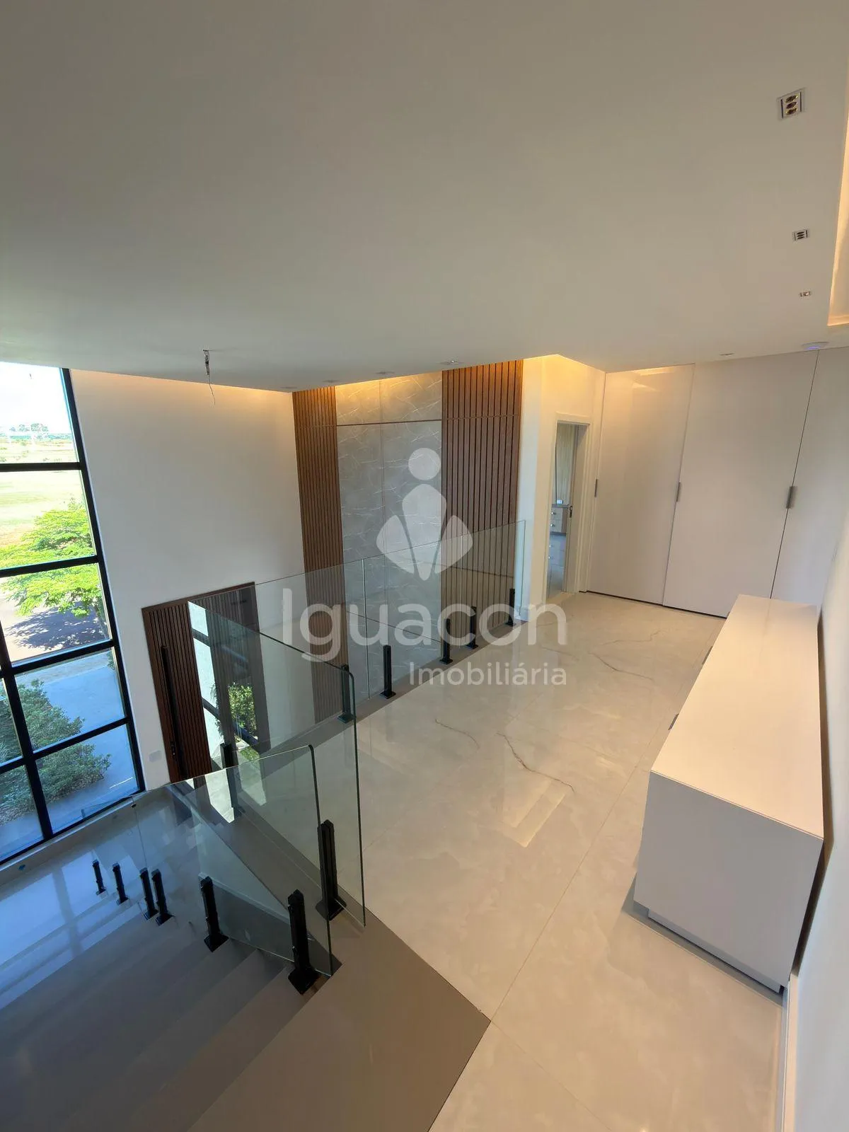Sobrado com 04 Suites á venda no Condomínio Royal Boulevard Yacht Residence