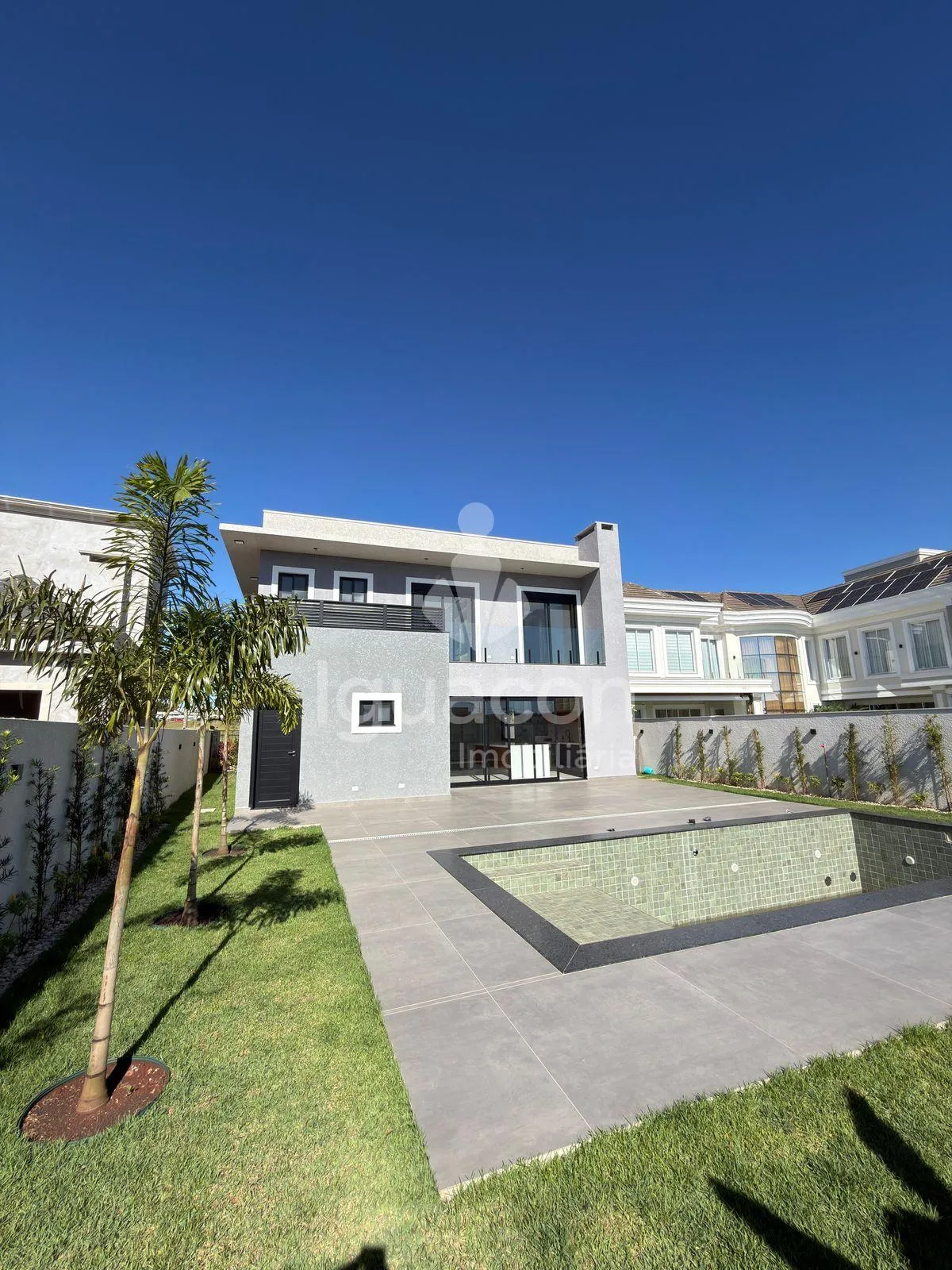 Sobrado com 04 Suites á venda no Condomínio Royal Boulevard Yacht Residence