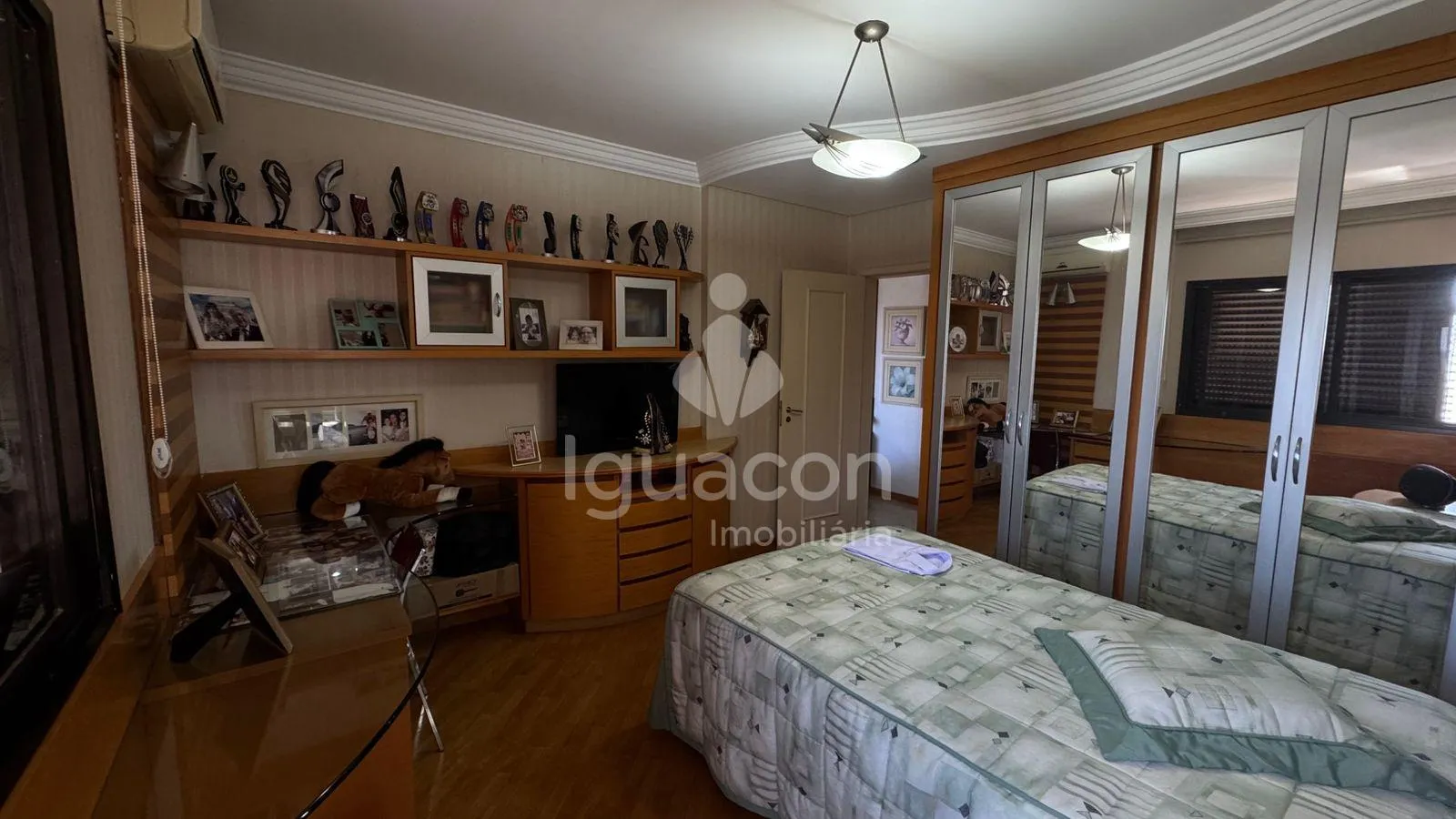 Apartamento Duplex  no Edifício Maison Classic.