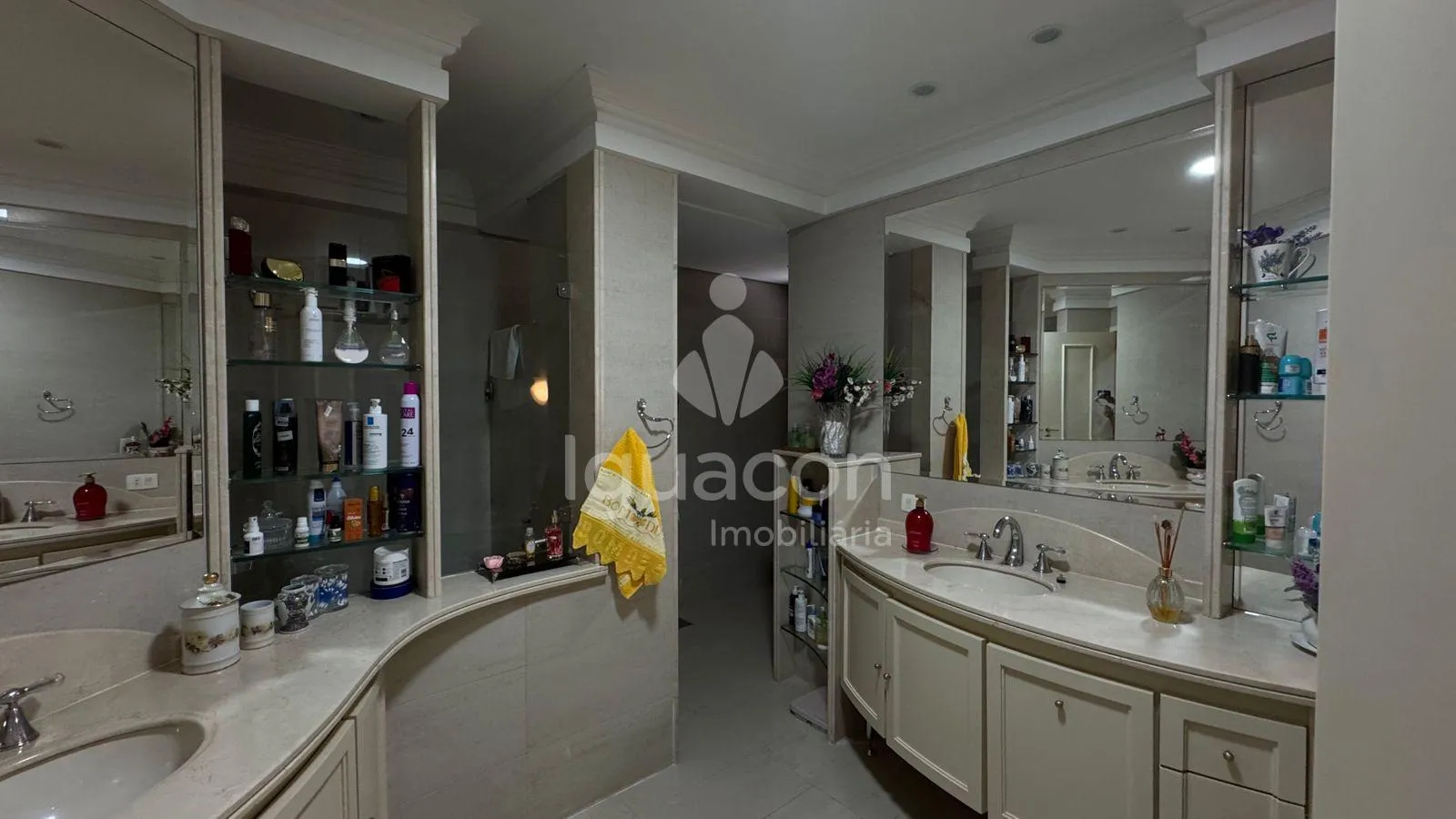 Apartamento Duplex  no Edifício Maison Classic.