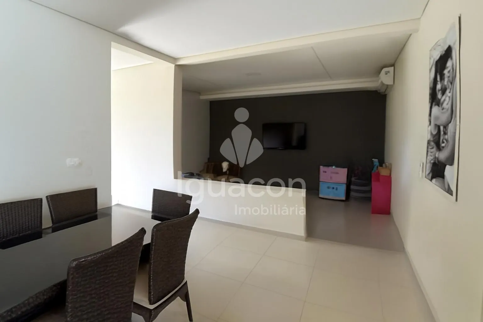 Casa com á venda no Condomínio Dom Olívio