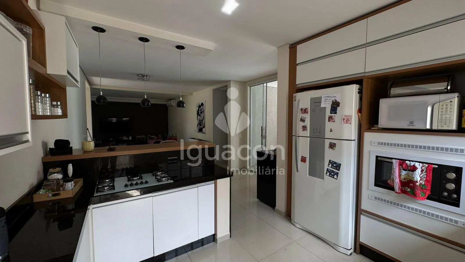 Casa com á venda no Condomínio Dom Olívio