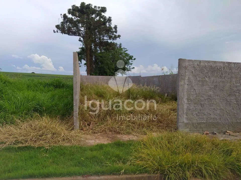 Terreno  no Jardim Atlantis
