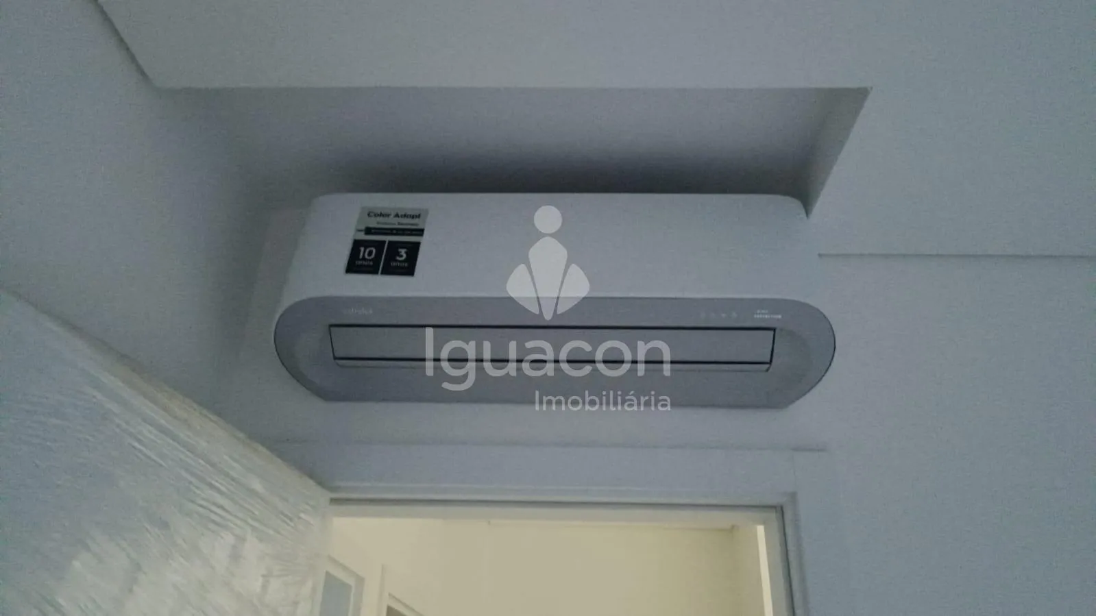 Apartamento com 02 Dormitório e Sacada com Churrasqueira no Islamorada Residence