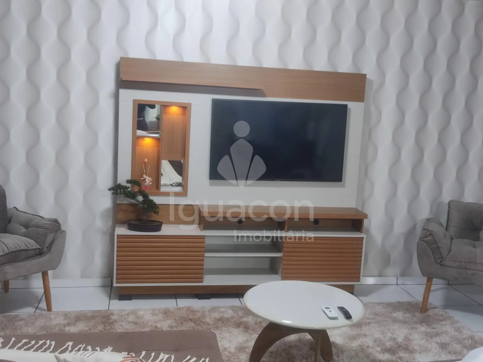Casa com 02 Dormitórios sendo 01 Suíte e 04 Quitinetes no Jardim Petrópolis