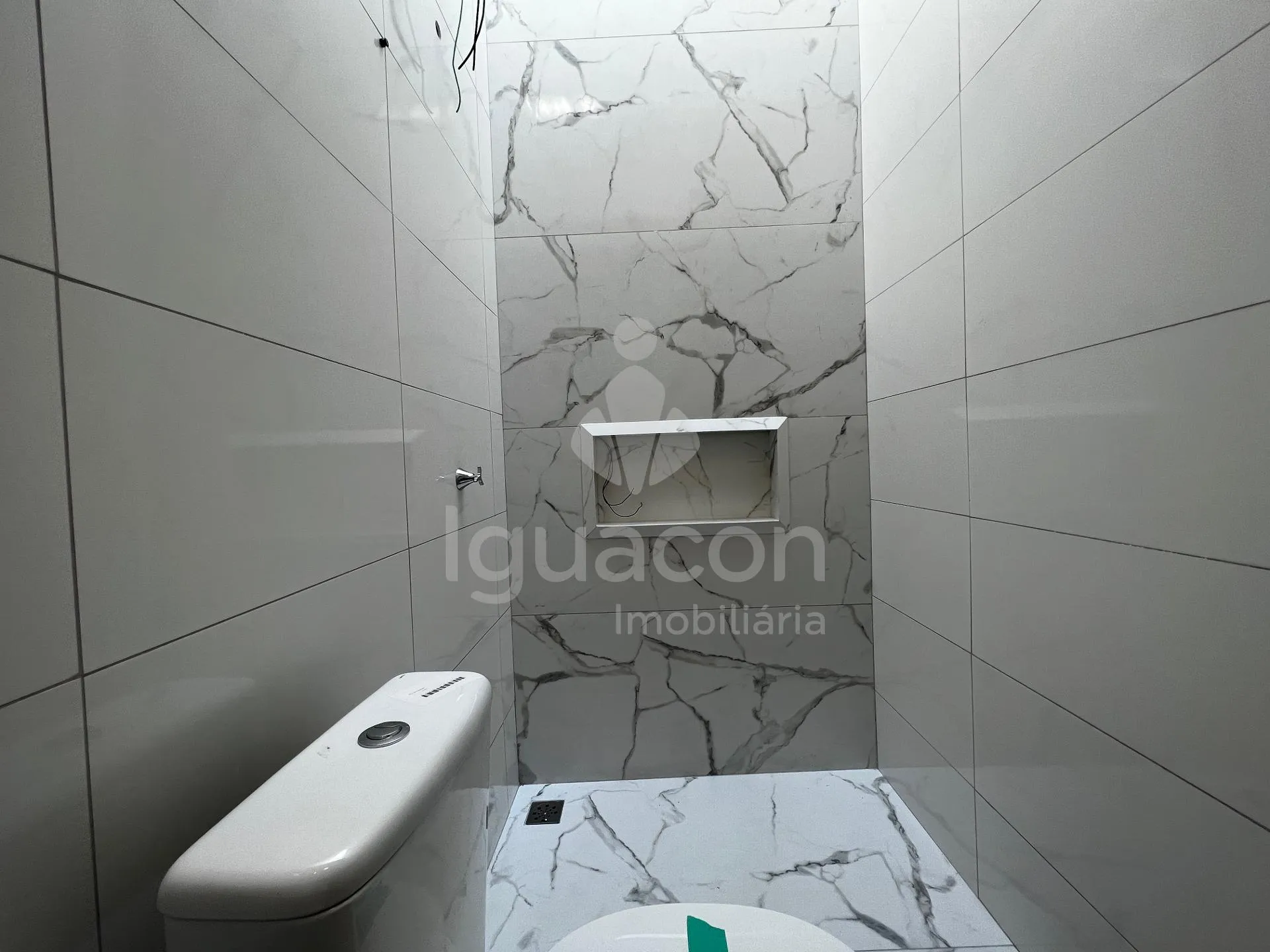 Casa com 02 Dormitórios sendo 01 Suíte e Espaço Gourmet com Churrasqueira no Jardim Duarte