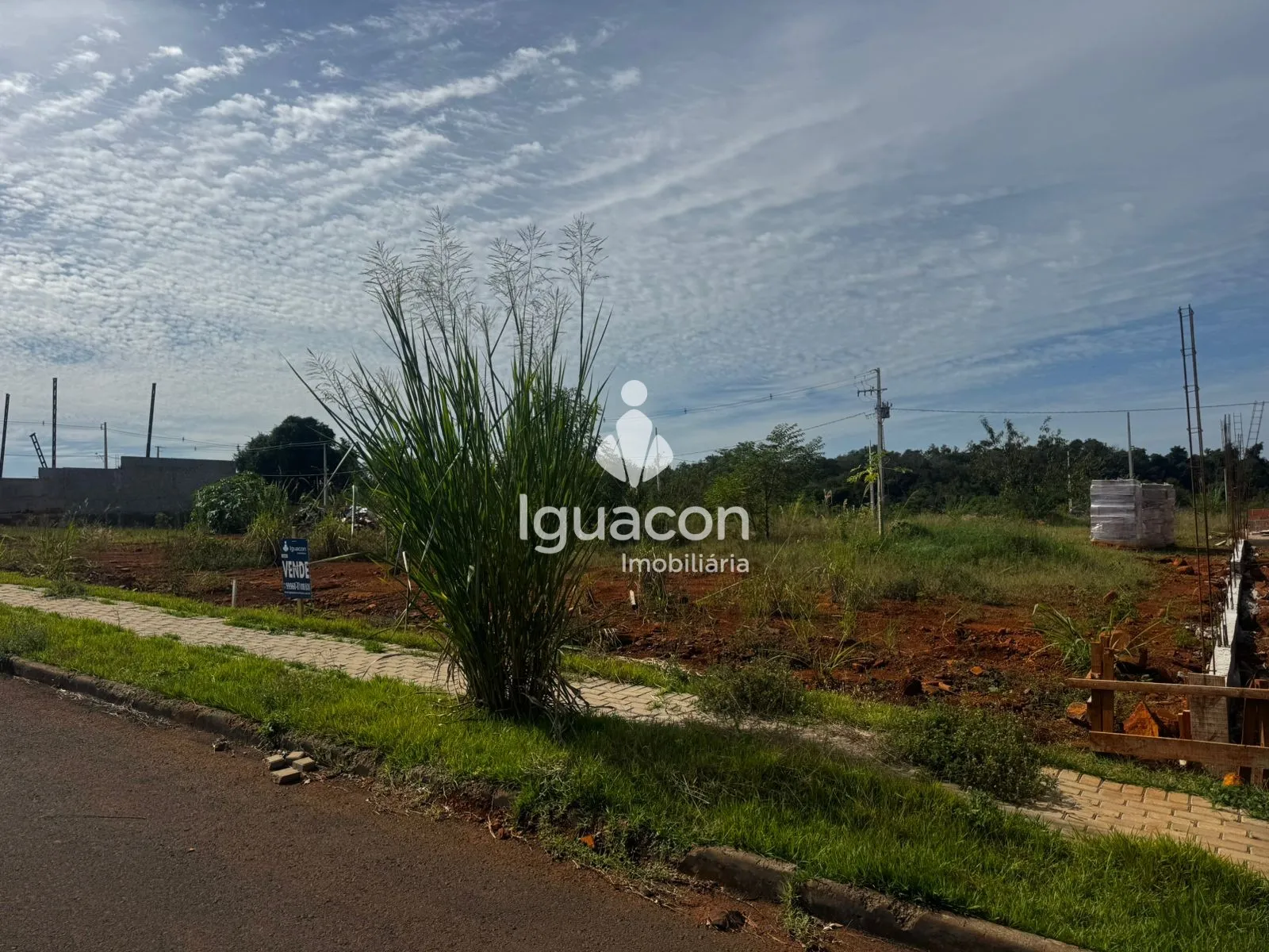 Terreno no Jardim Rouxinol