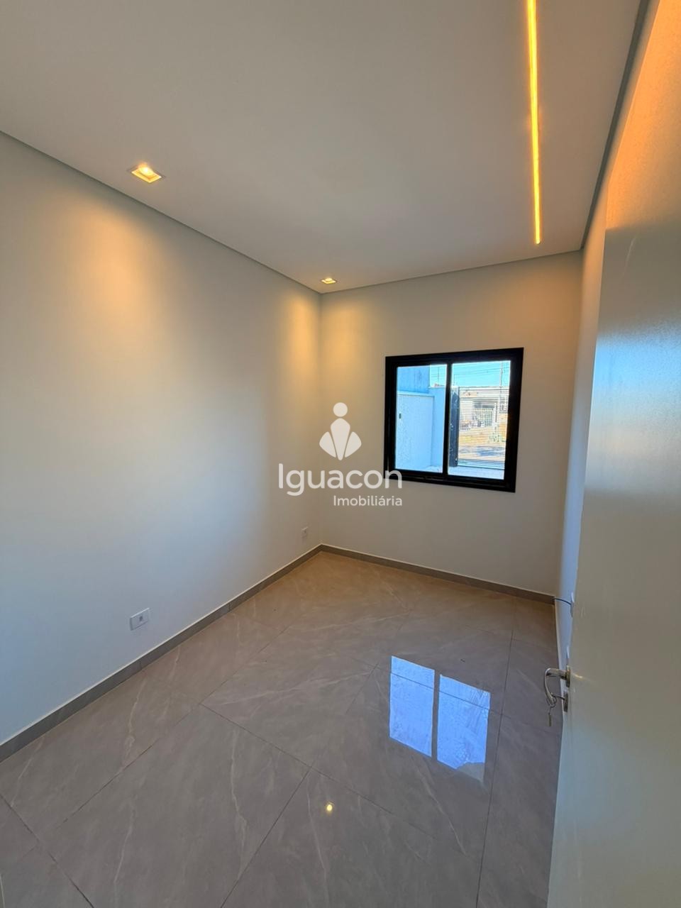 Casa com Suíte Jardim das Oliveira